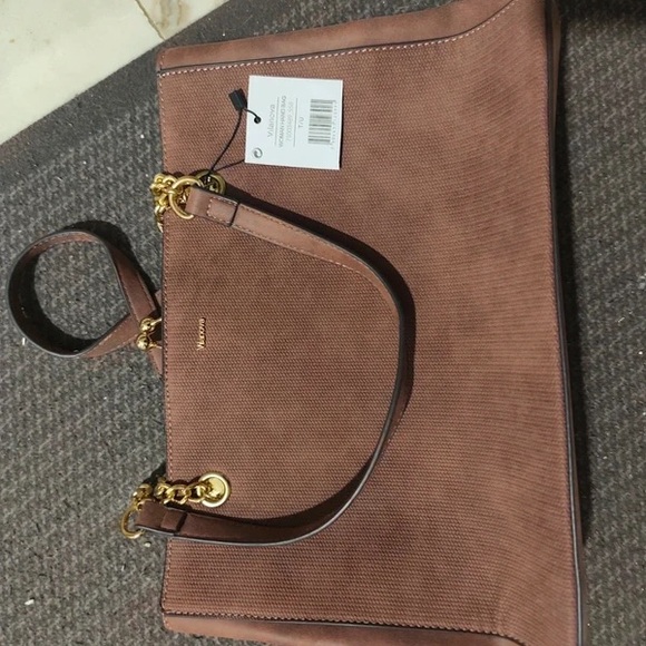 Chic Tan Tote Bag with Gold Accents